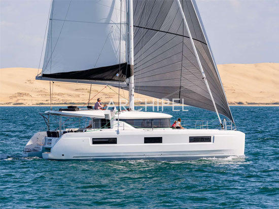 The 46 combines modular front and aft cockpits, a complete cooking area at the back, a practical and safe access to the sea, still giving Nauta Design large volumes in the salon to fully express themselves.